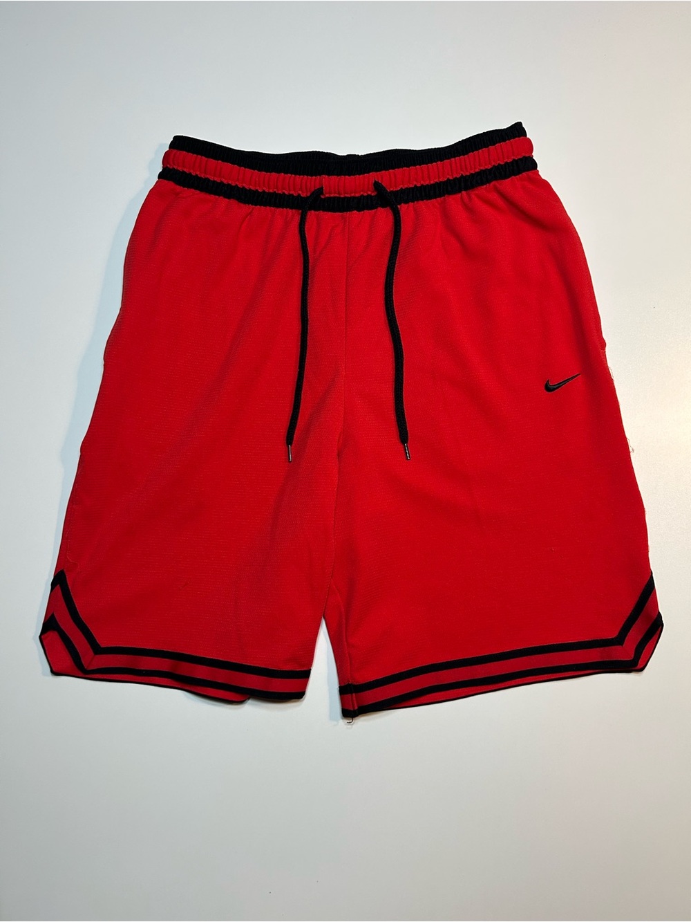 Nike Dri-FIT DNA Basketball Shorts University Red Black Stripe Zip Pocket